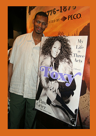 PAM GRIER  FOXY BROWN (147)