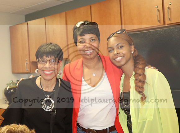 IMG_0011.Angela D.  Thompson  Bridal Shower 2019 11 May ktiplaura