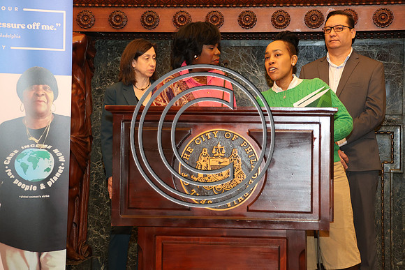 FUN55966 Campaign for Working Families & Mayor Parker to Speak at Tax Season 01.29.2025 KTIPLAURA