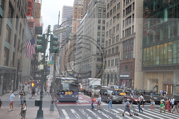 3I7A2292   New York August 2023  Laura Elam take time out