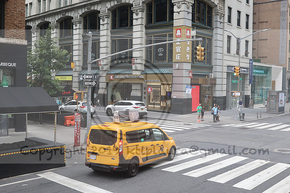 3I7A2308   New York August 2023  Laura Elam take time out