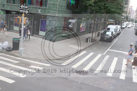 3I7A2315   New York August 2023  Laura Elam take time out