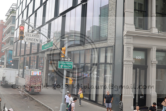 3I7A2360   New York August 2023  Laura Elam take time out