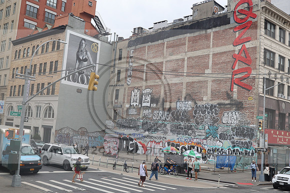 3I7A2395   New York August 2023  Laura Elam take time out