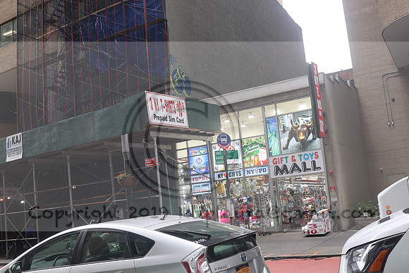 3I7A2469   New York August 2023  Laura Elam take time out
