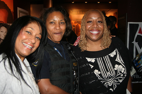 PAM GRIER  FOXY BROWN (140)