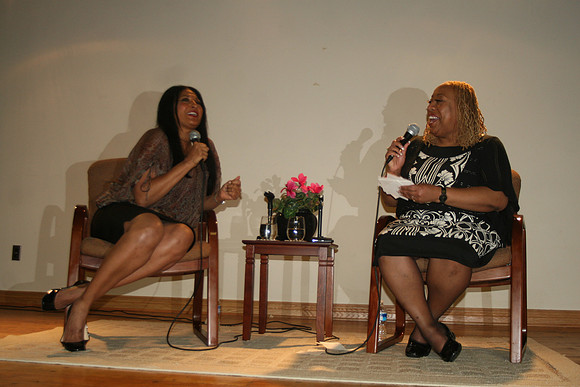 PAM GRIER  FOXY BROWN (48)