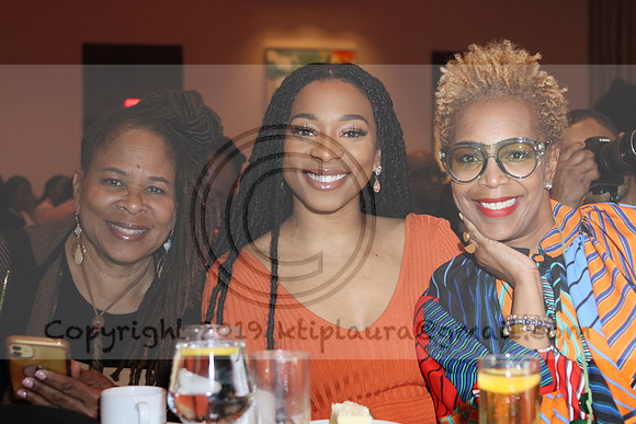 6th Annual WDAS Women of Excellence  April 9, 2022  KTIP Laura IMG_5183