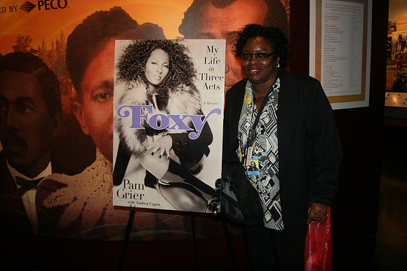 PAM GRIER  FOXY BROWN (123)