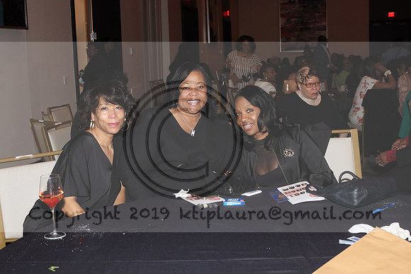 6th Annual WDAS Women of Excellence  April 9, 2022  KTIP Laura IMG_5488