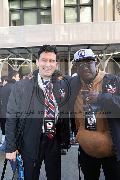 LEEL1509.  WWP 20th Anniversary Special Event - Veterans Day Parade NYC  Laura Elam Ktiplaura