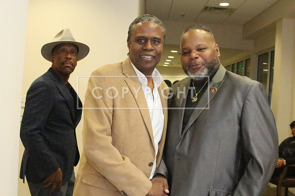 IMG_4355.Earl Harvey 2018 JAN 1 KTIPlaura