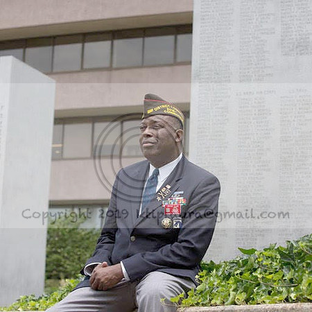 25RETIRING-1-master768.ARCHIE ELAM   KTIP LAURA PHOTOS 2152214377
