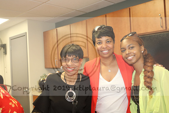 IMG_0012.Angela D.  Thompson  Bridal Shower 2019 11 May ktip@laura