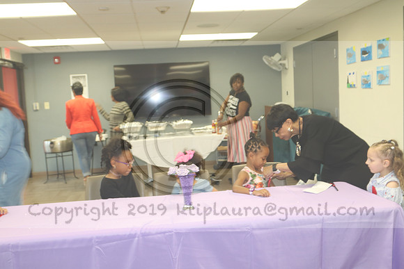 IMG_0017.Angela D.  Thompson  Bridal Shower 2019 11 May ktip@laura