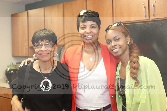 IMG_0742.Angela D.  Thompson  Bridal Shower 2019 11 May  #2  ktip@laura