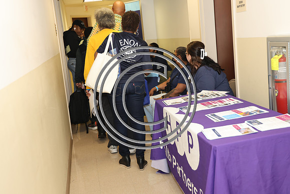 FUN90032 FUNTIMES 032925 WOMEN KNOW YOUR NUMBERS HEALTH & WELLNESS KTIPLAURA