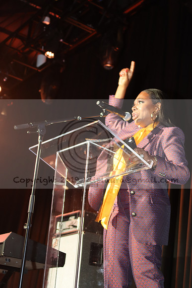 6th Annual WDAS Women of Excellence  April 9, 2022  KTIP Laura IMG_5315