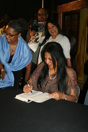 PAM GRIER  FOXY BROWN (95)