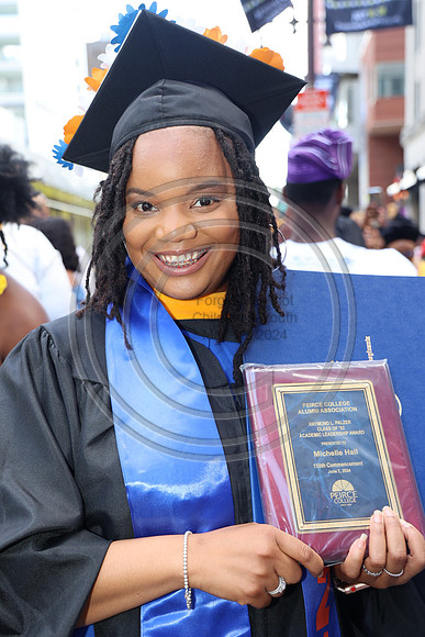 LEET6923.   Peirce College Class 2024  0607  Laura Elam mylifeourlifestory@gmail.com
