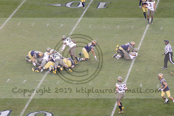 IMG_0404.ARMY AND NAVEL GAME 2019 Dec 14, 2019 LAURA ELAM @ KTIP