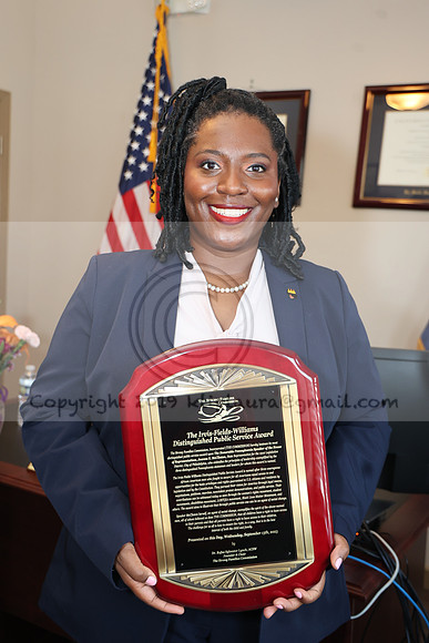 3I7A4873.    Rep. Joanna E. McClinton and DR. Rufus Sylvester Lynch 03 14 2024 Ktiplaura@gmail.com