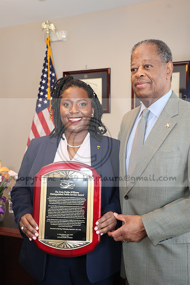 3I7A4878.    Rep. Joanna E. McClinton and DR. Rufus Sylvester Lynch 03 14 2024 Ktiplaura@gmail.com