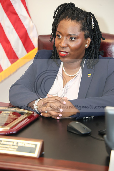 3I7A4884.    Rep. Joanna E. McClinton and DR. Rufus Sylvester Lynch 03 14 2024 Ktiplaura@gmail.com