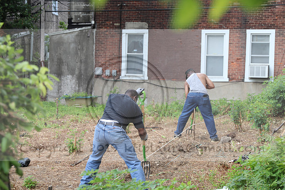 IMG_0214.West Philly Garden Eric July 4 2020 @KTIP Laura Elam