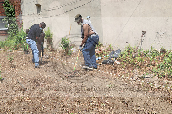 IMG_0313.West Philly Garden Eric July 4 2020 @KTIP Laura Elam