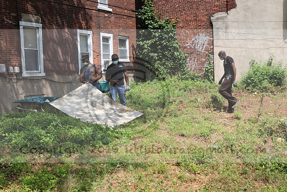 IMG_0353.West Philly Garden Eric July 4 2020 @KTIP Laura Elam