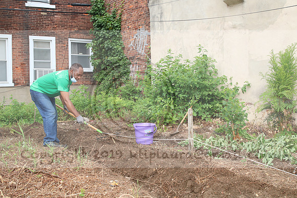 IMG_0187.1226 COMMUNITY GARDEN July 11 2020 @KTIP Laura Elam