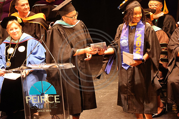 LEET6789.   Peirce College Class 2024  0607  Laura Elam mylifeourlifestory@gmail.com