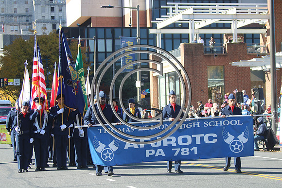IMG_0216.KTIPllaura VETERANS  PARADE 2018