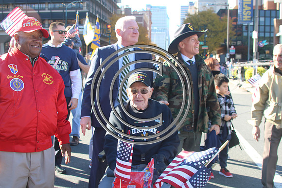 IMG_0252.KTIPllaura VETERANS  PARADE 2018