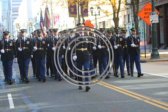 IMG_0121.KTIPllaura VETERANS  PARADE 2018