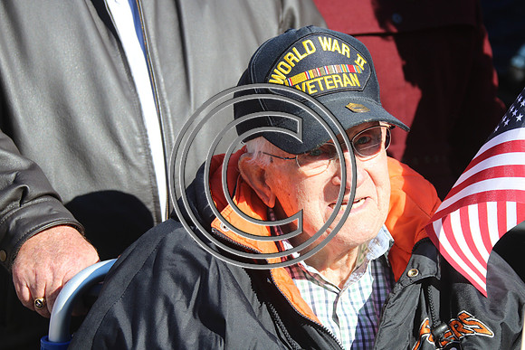 IMG_0186.KTIPllaura VETERANS  PARADE 2018