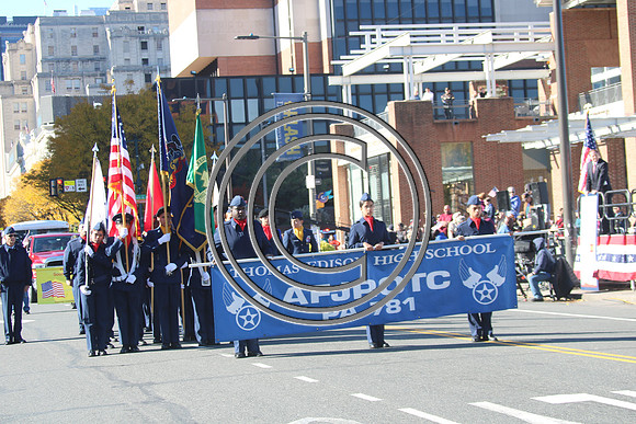 IMG_0215.KTIPllaura VETERANS  PARADE 2018
