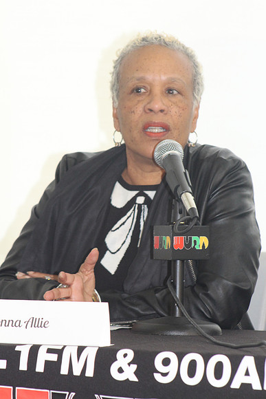 IMG_9695WURD Radio 2017 Empowerment L ELAM 122017