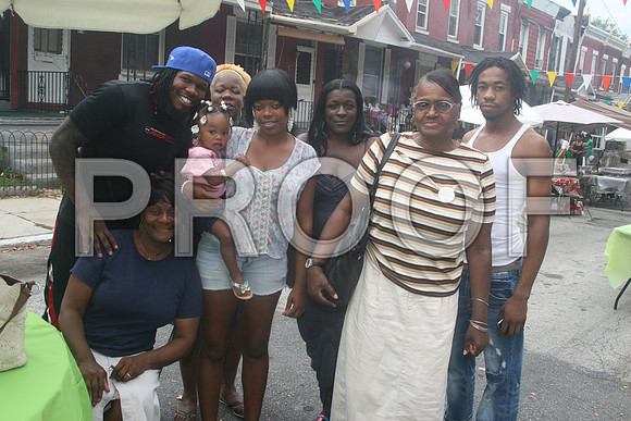 WILTON STREET FAMILY FRIEND 2011 (5)