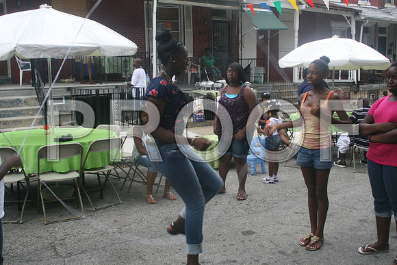 WILTON STREET FAMILY FRIEND 2011 (139)