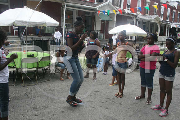 WILTON STREET FAMILY FRIEND 2011 (142)