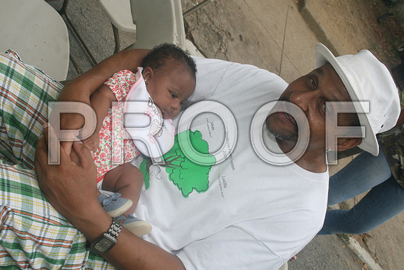 WILTON STREET FAMILY FRIEND 2011 (100)