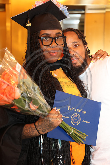 LEET6877.   Peirce College Class 2024  0607  Laura Elam mylifeourlifestory@gmail.com