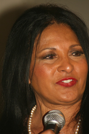 PAM GRIER  FOXY BROWN (35)