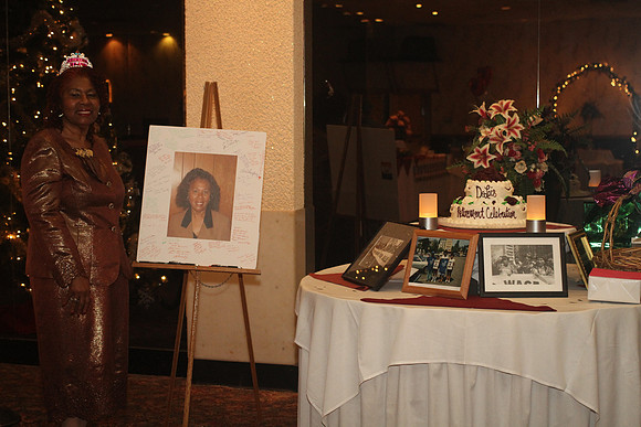 DeLois E. Corbitt  12072013 (354)