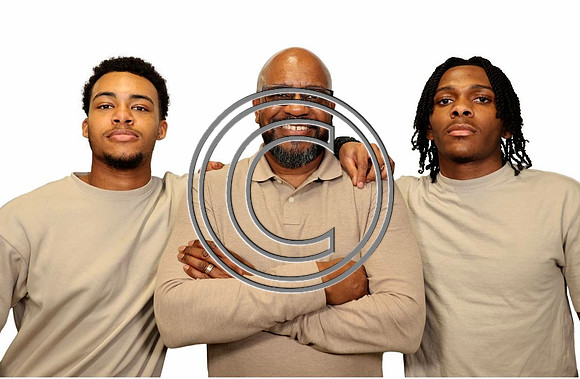 77 FAMILY PHOTO 2024 KTIPLAURA