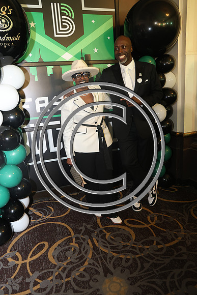 LEE41323 Big Brothers Big Sisters Fashion Touchdown Nov 18, 2024 KTIPLAURA