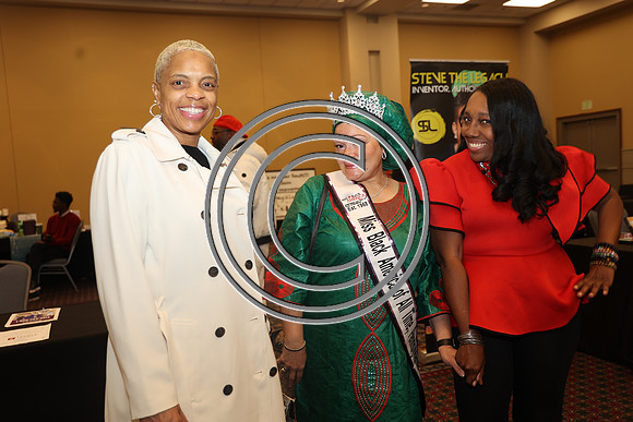 LE3L3006 FUN TIMES MAG. DEC 14 2024 CYWC DR. OWENS KTIPLAURA