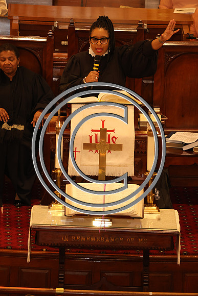 6F2A4131 MOTHER BETHEL CROWNS CELEBRATION 5.11.2025 . KtiplauraPhotos